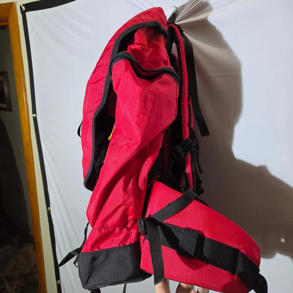 Marlboro Adventure Team Backpack Large Red Vintage Hiking Internal Frame